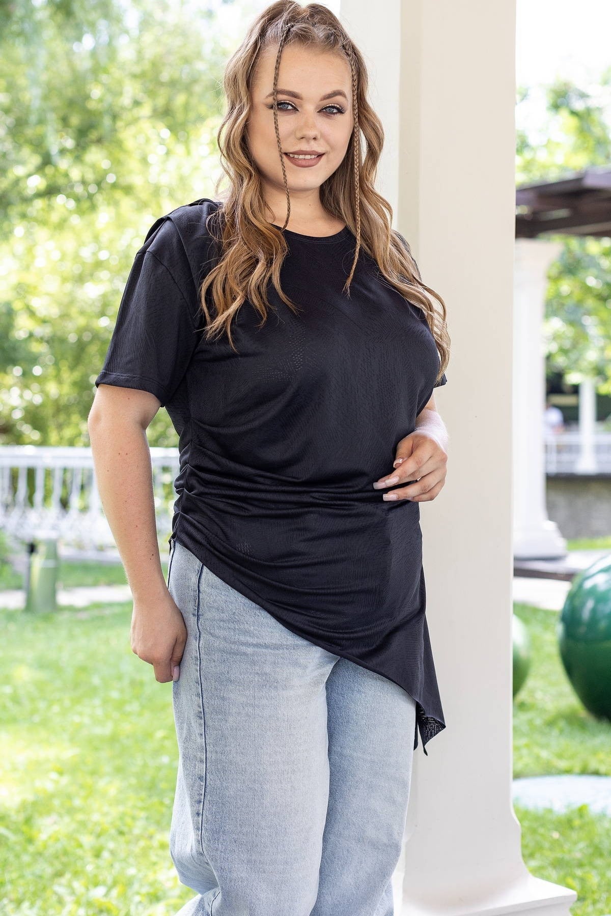 Удлиненная ассиметричная футболка D10-AP10