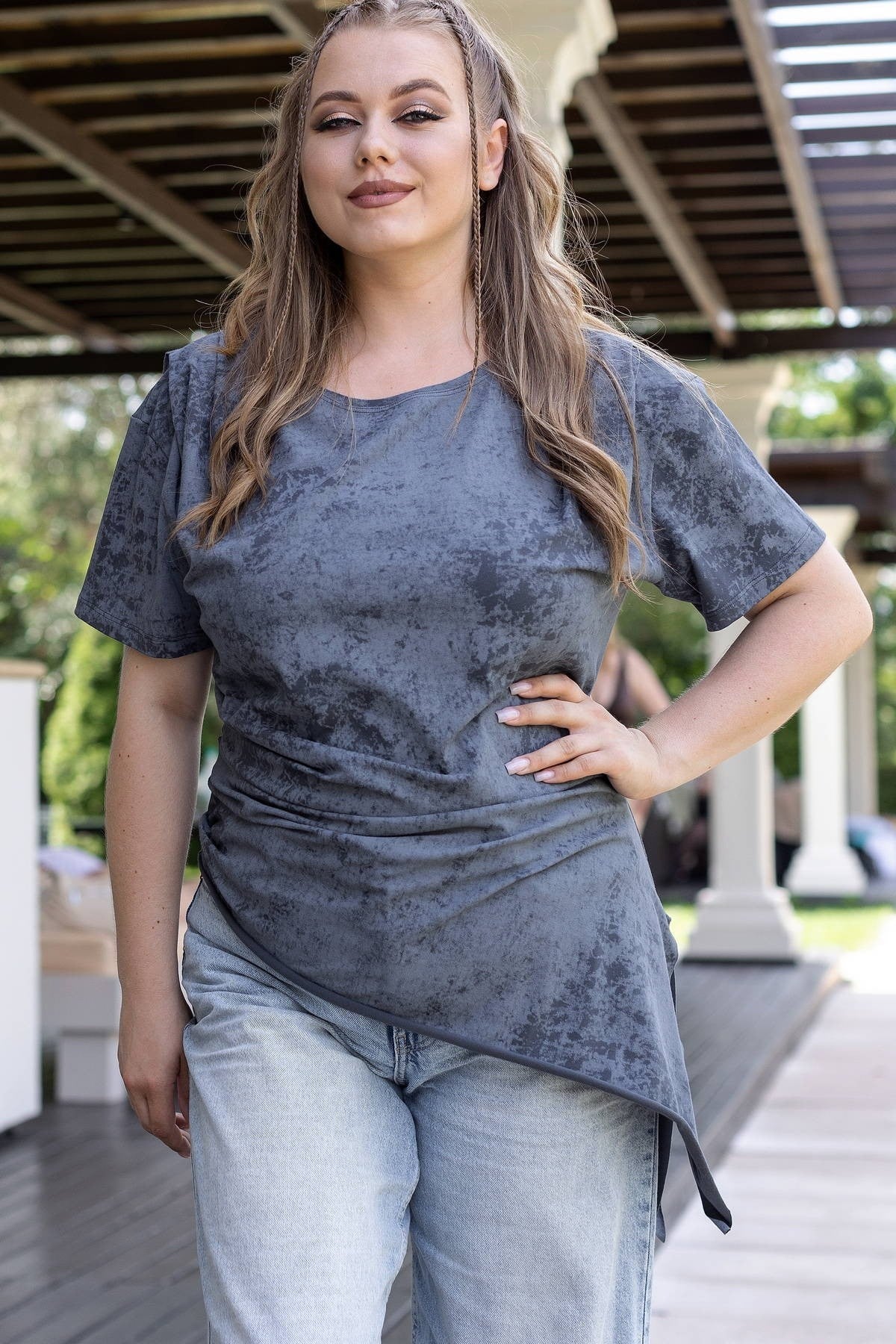 Хлопковая ассиметричная футболка D10-KHLP159