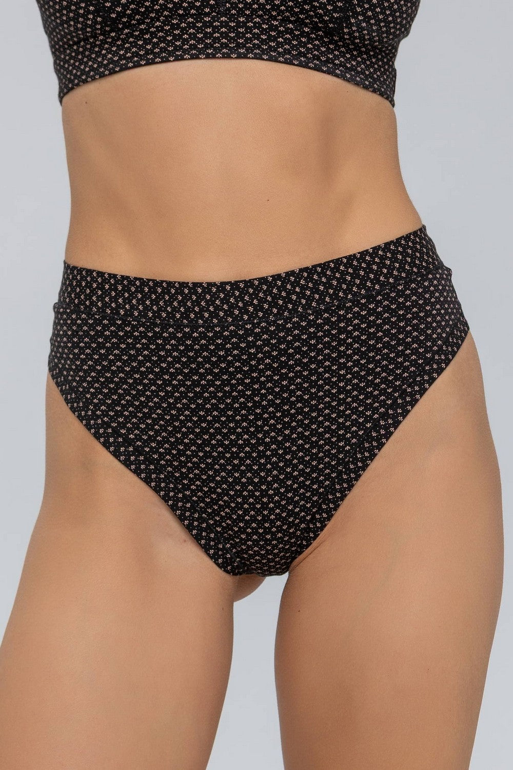 Бавовняні трусики стринг Lunelle TR11-KHLP165 Totalfit