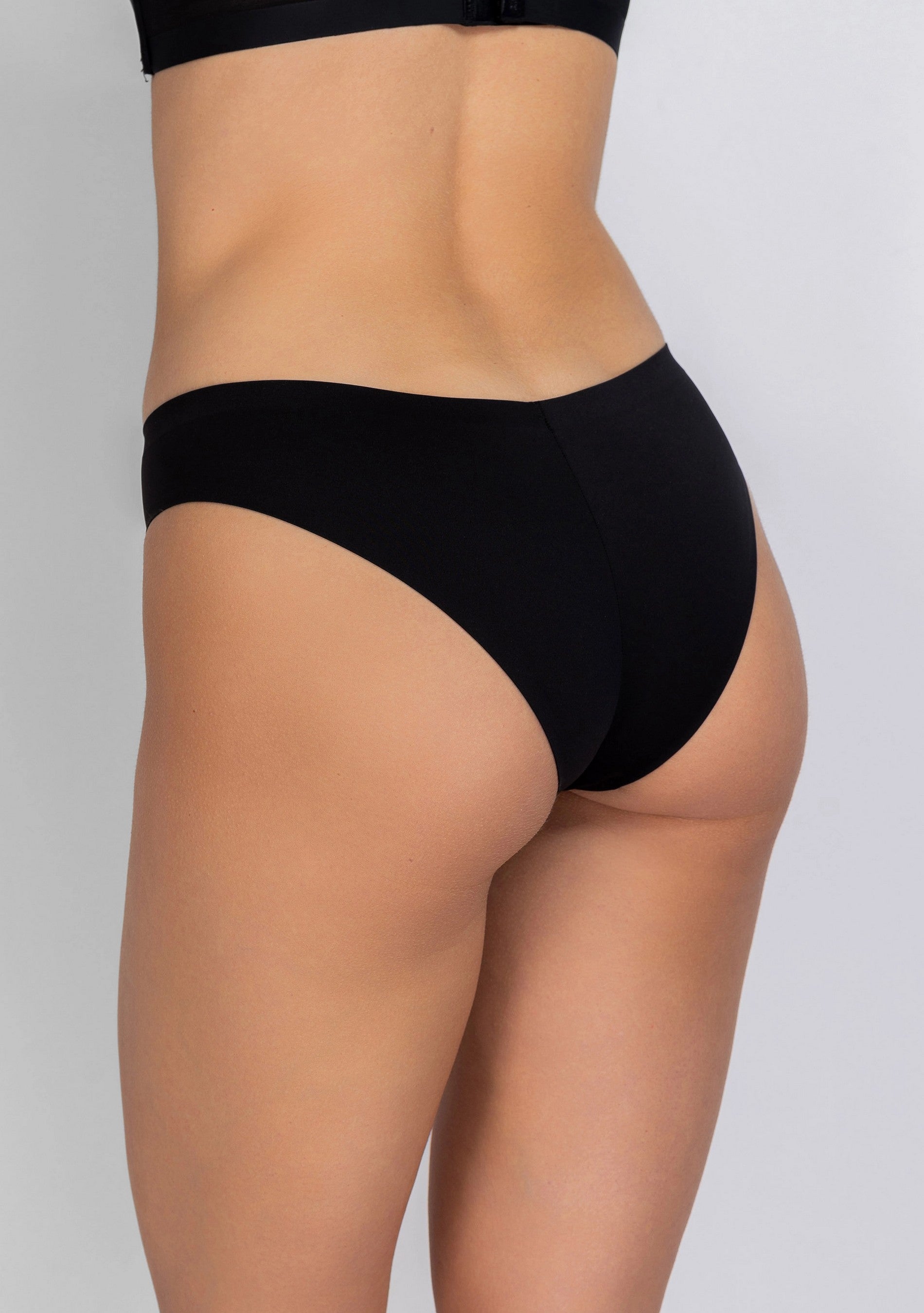 Бразиліана з мікрофібри 7070-23 black  Anabel Arto