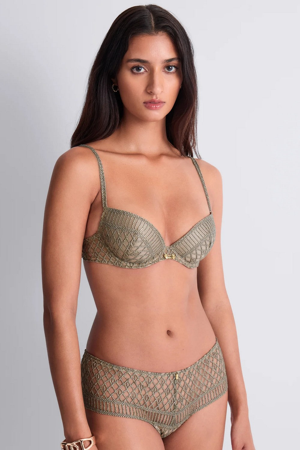 Шортики с вышивкой 4D70 Stardust Dream nile green