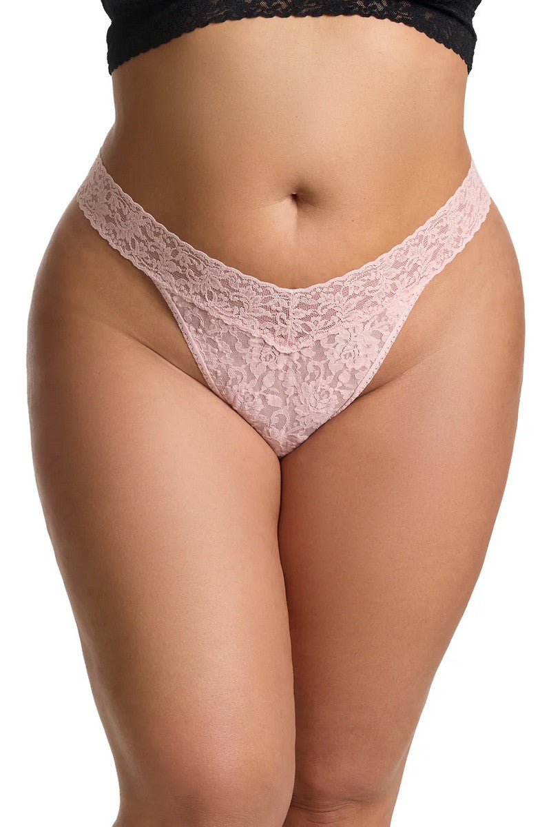 Кружевные трусики стринг 4811 Signature Lace blushing rose