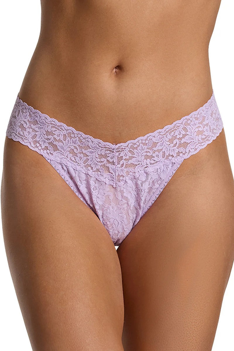 Кружевные трусики стринг 4811 Signature Lace lavender fields