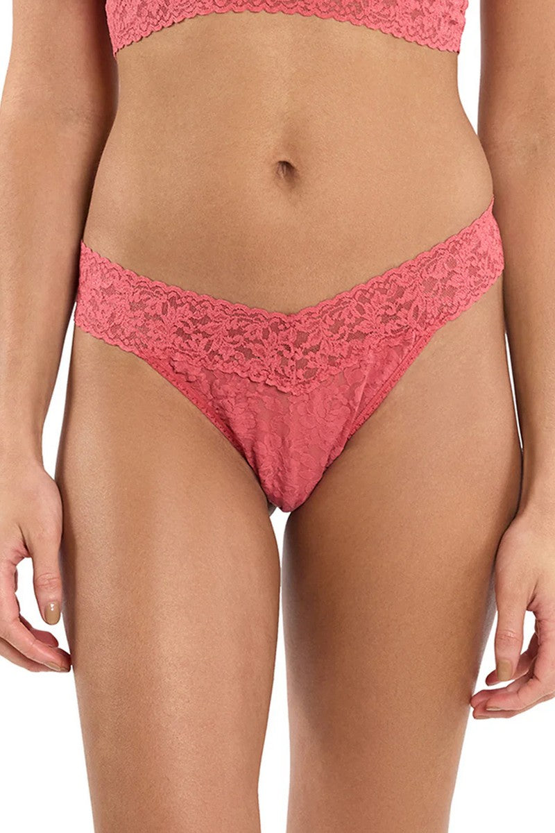 Кружевные трусики стринг 4811P Signature Lace naples