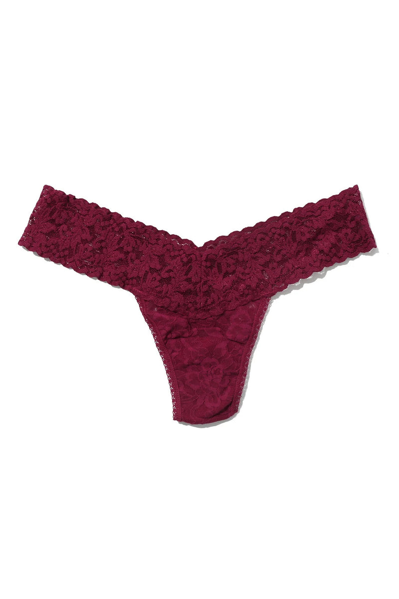 Кружевные трусики стринг 4911P Signature Lace sugar plum