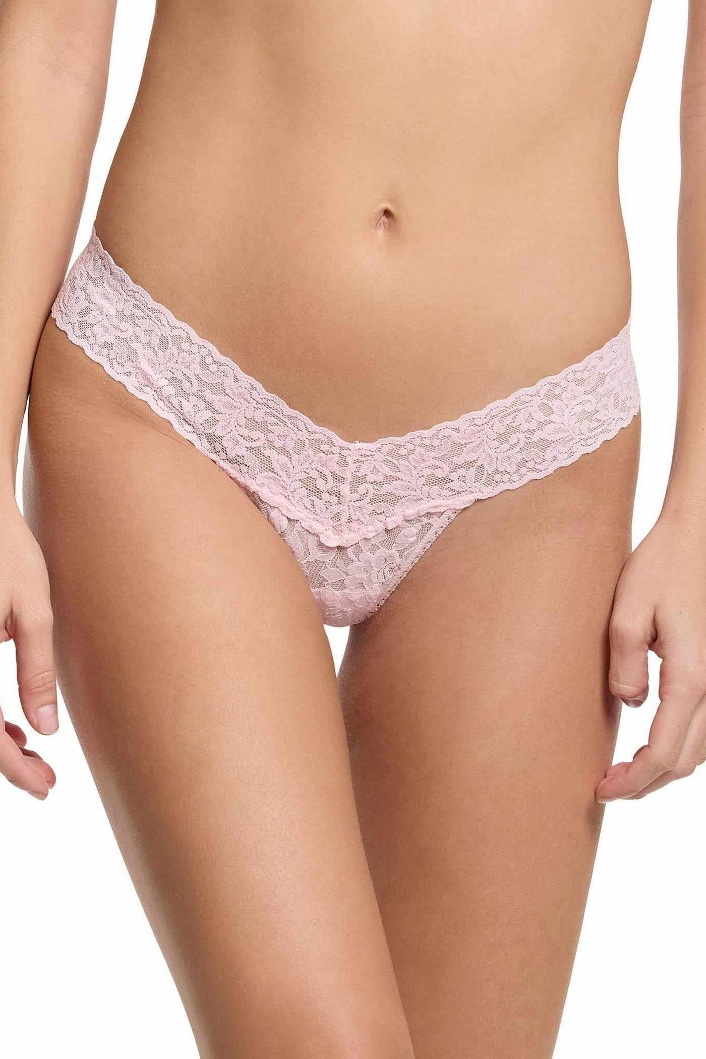 Трусики стринг 4911XS Signature Lace bliss pink