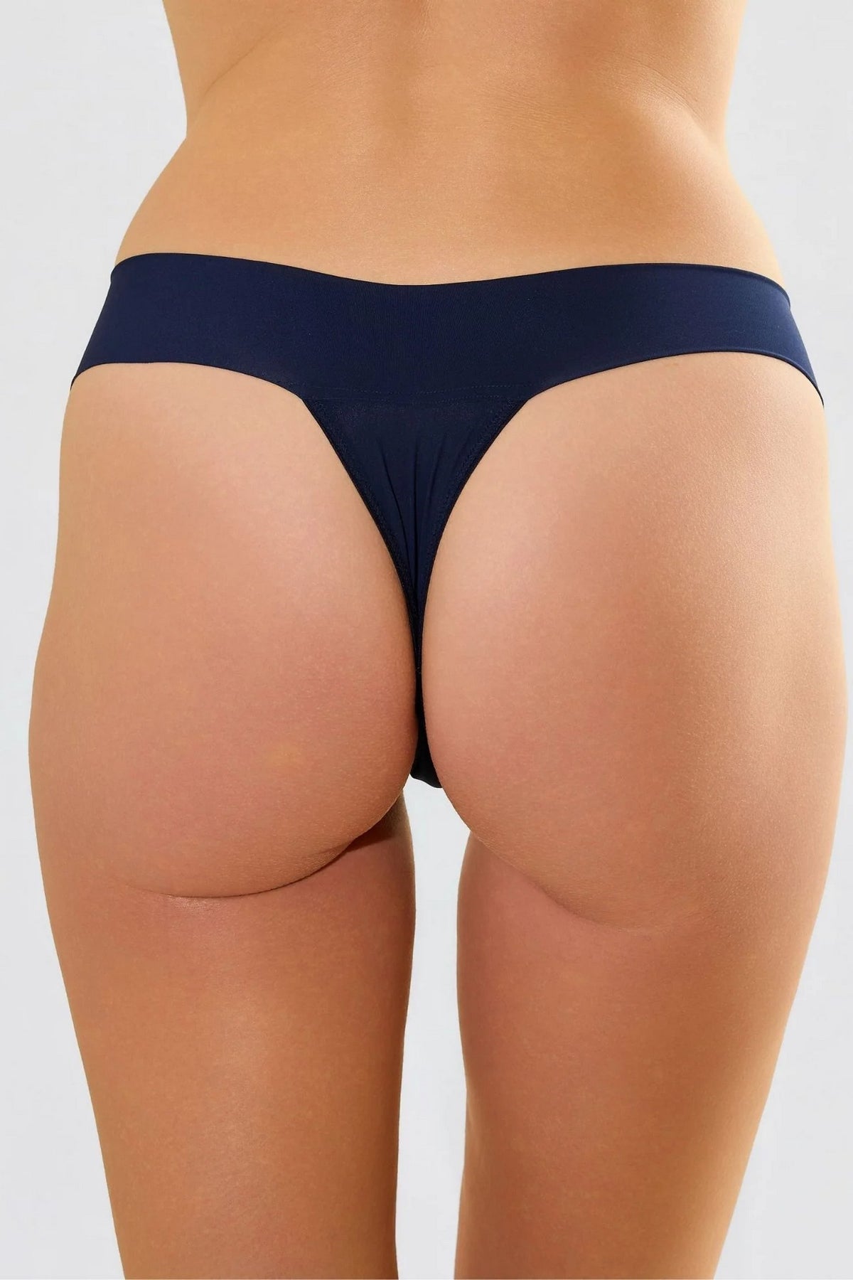 Безшовні трусики стрінги 6J1661B Breathe navy Hanky Panky вигляд ззаду