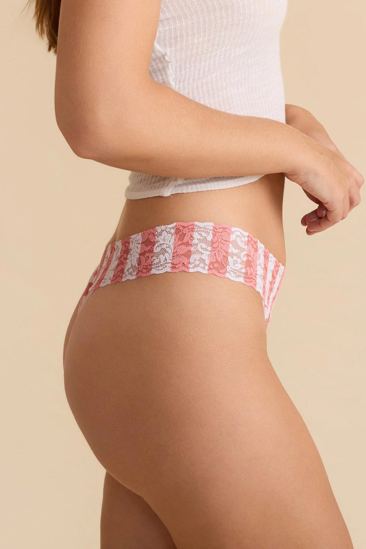 Мереживні трусики стрінги PR4811 beach club Hanky Panky вигляд збоку