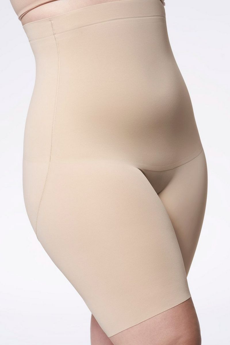 Бесшовные корректирующие шорты 269