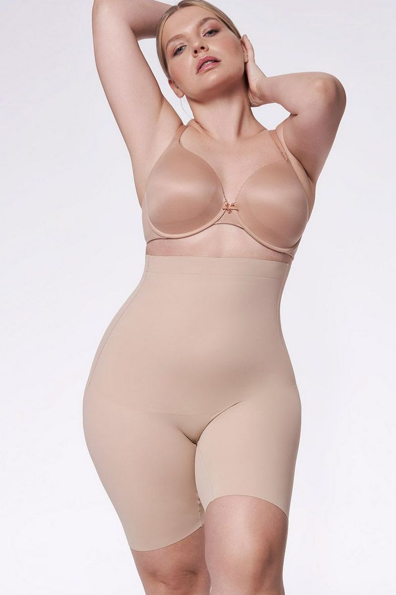 Бесшовные корректирующие шорты 269