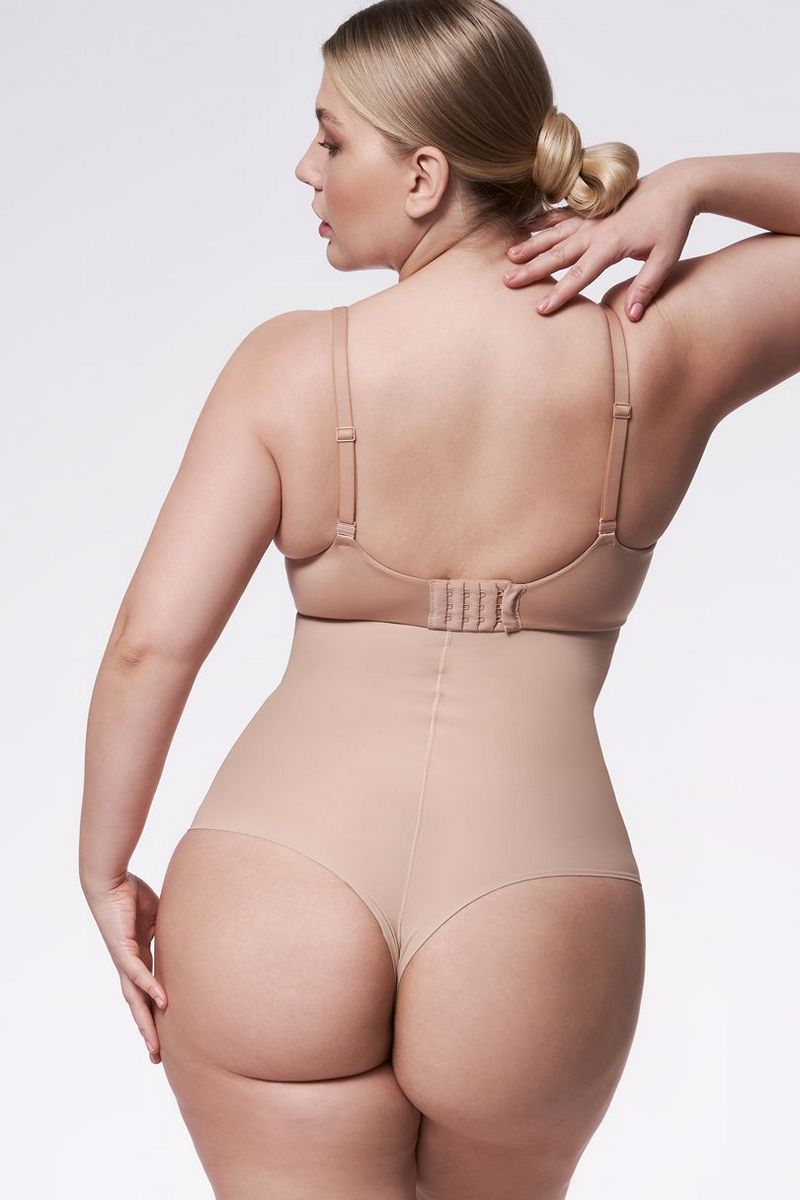 Моделирующие трусики стринг с высокой талией 275