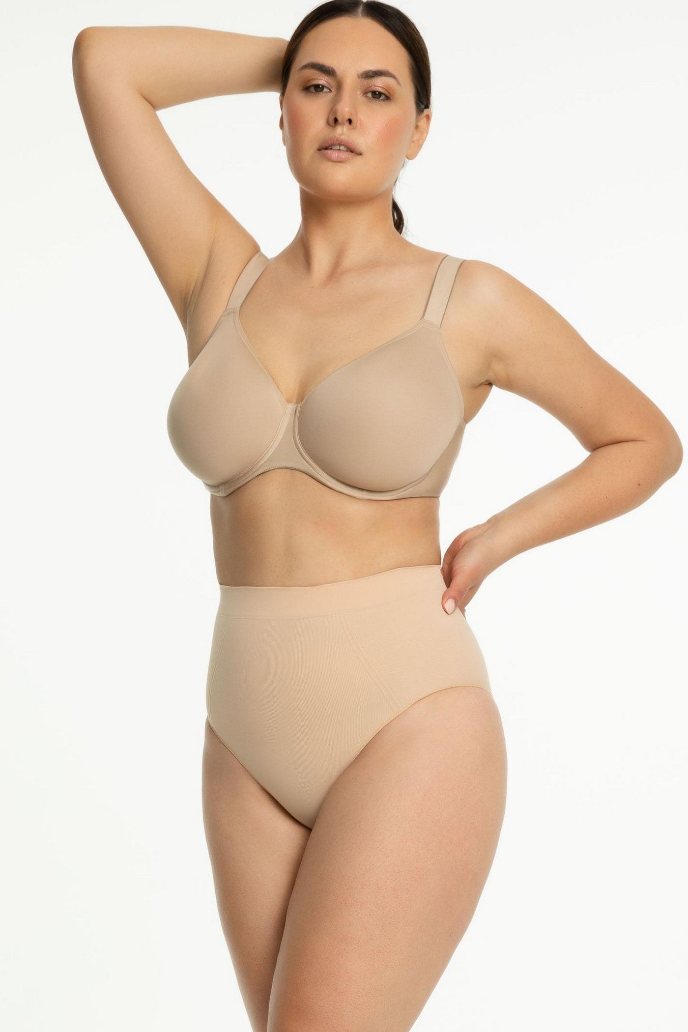 Трусики слип с коррекцией 471 Seamless Maxi Panty beige