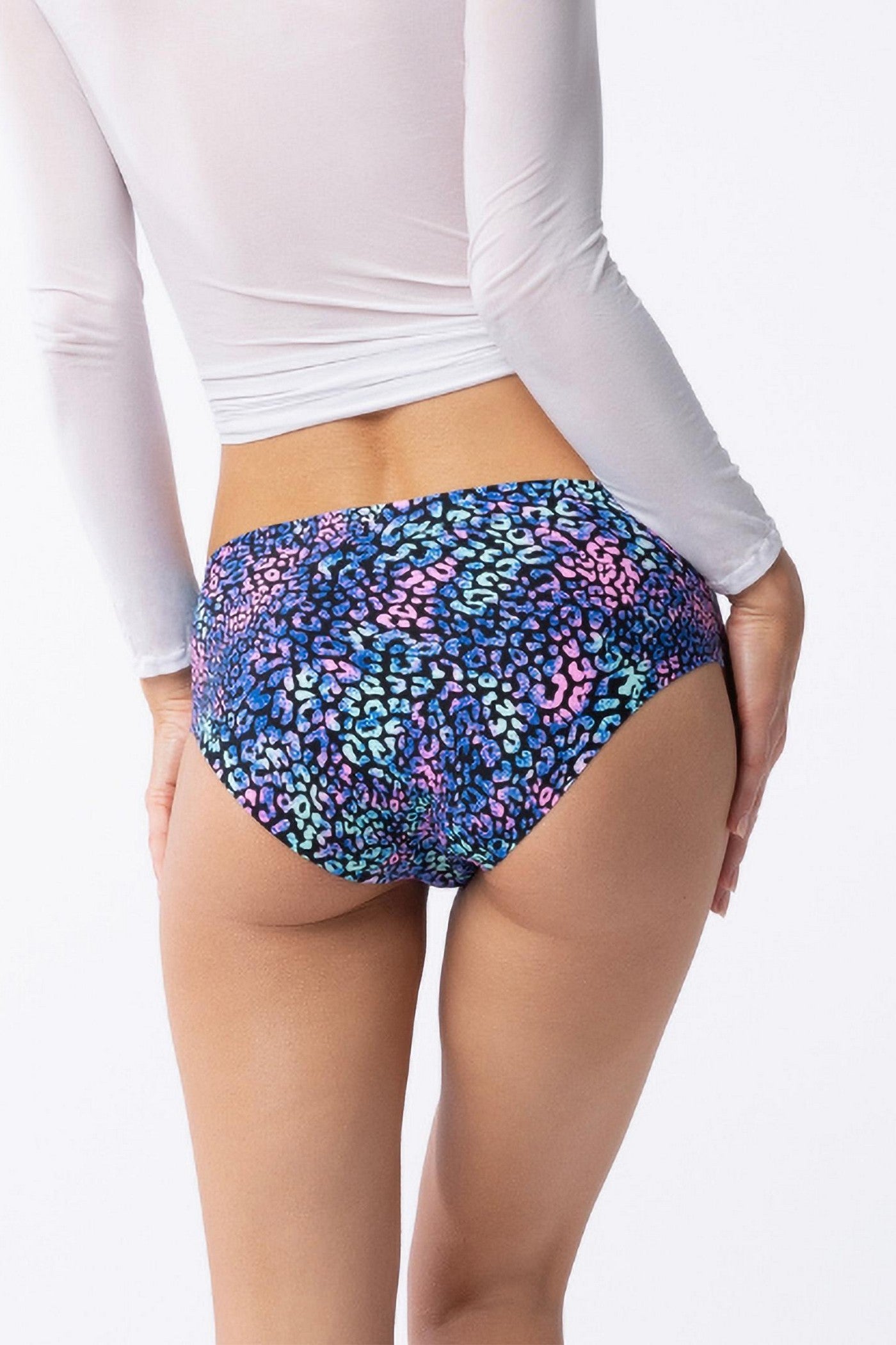 Бесшовные трусики слип Simple Classic Illusion