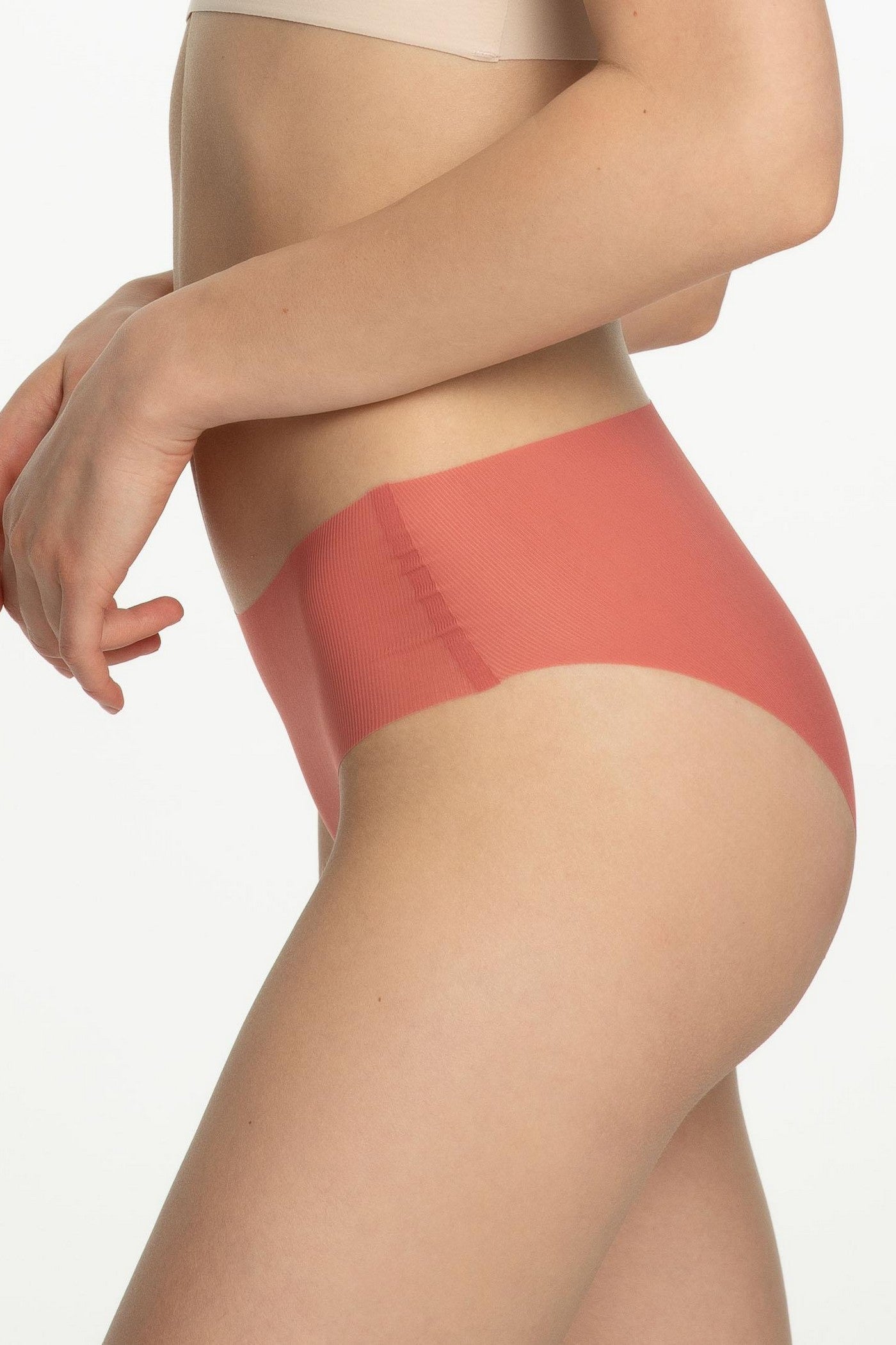Бесшовные трусики слип Mousse coral