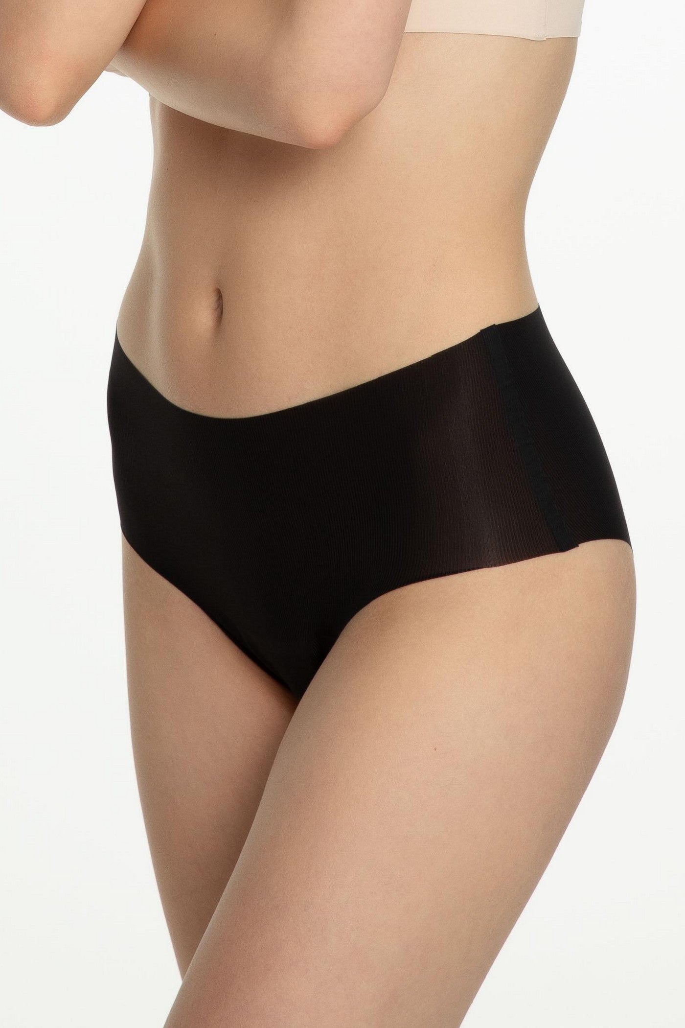 Бесшовные трусики слип Mousse Maxi black