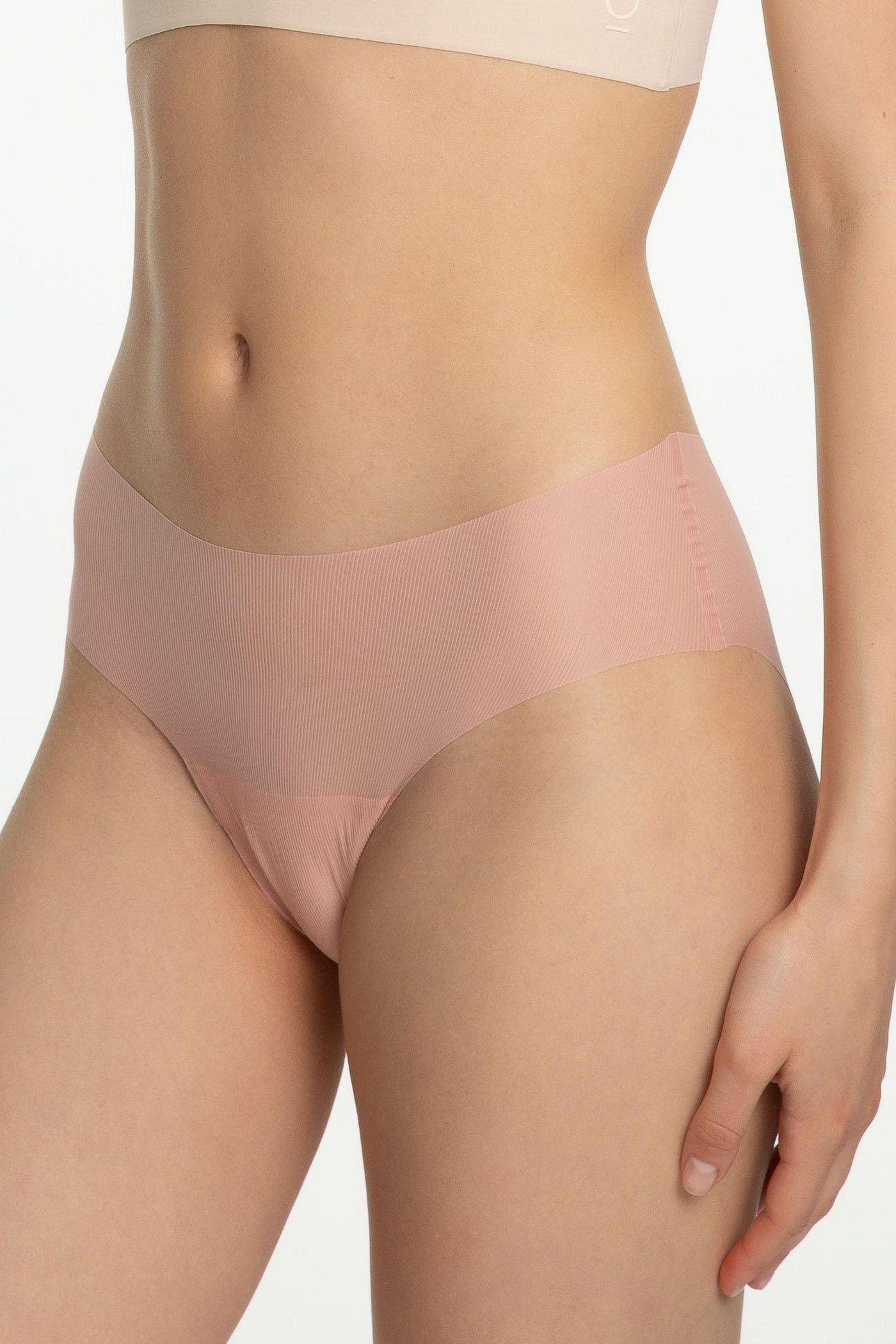 Бесшовные трусики слип Mousse peach