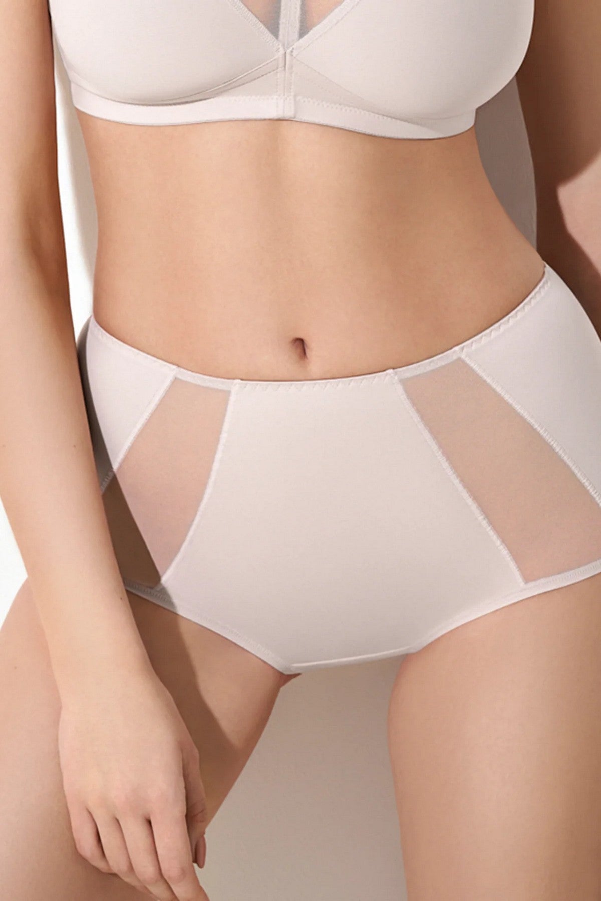 Высокие трусики слип 20K51 Nocturn silver peony