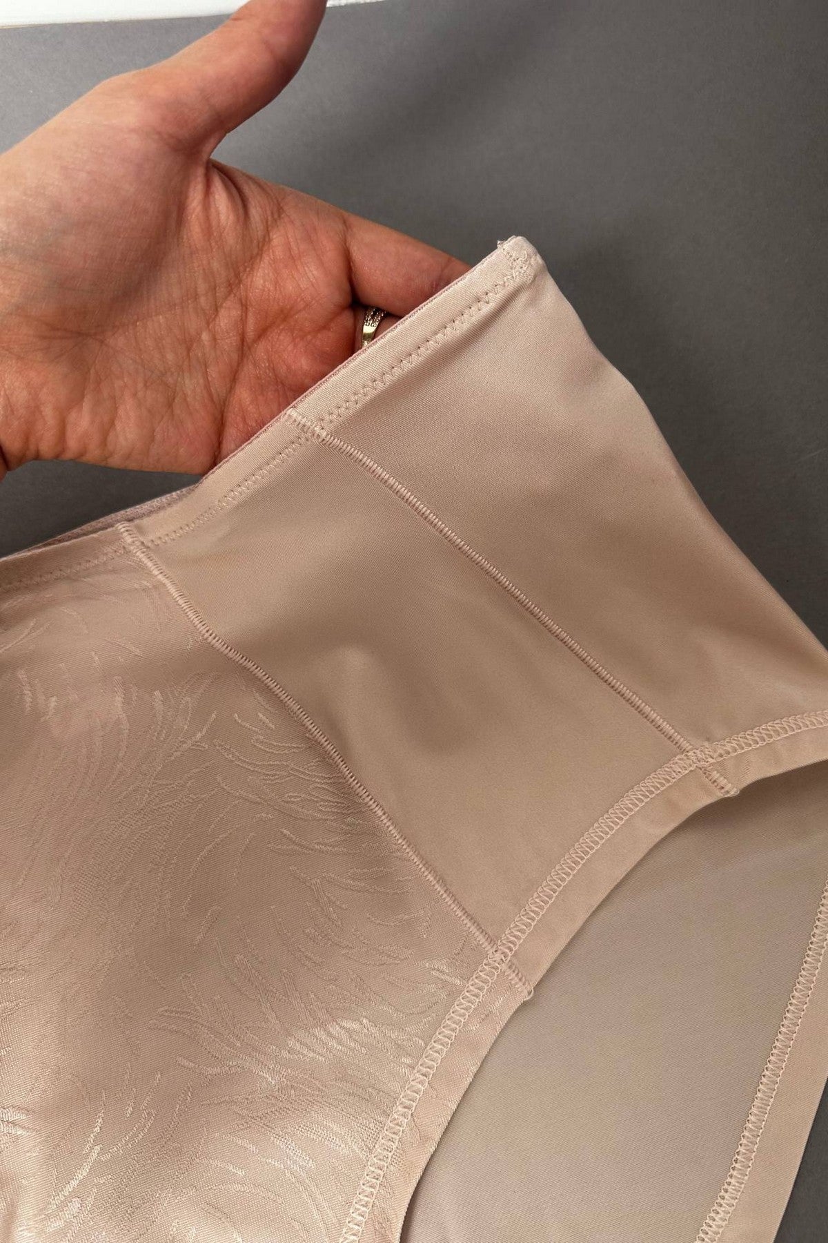 Трусики слип 44L51 Conture silver peony