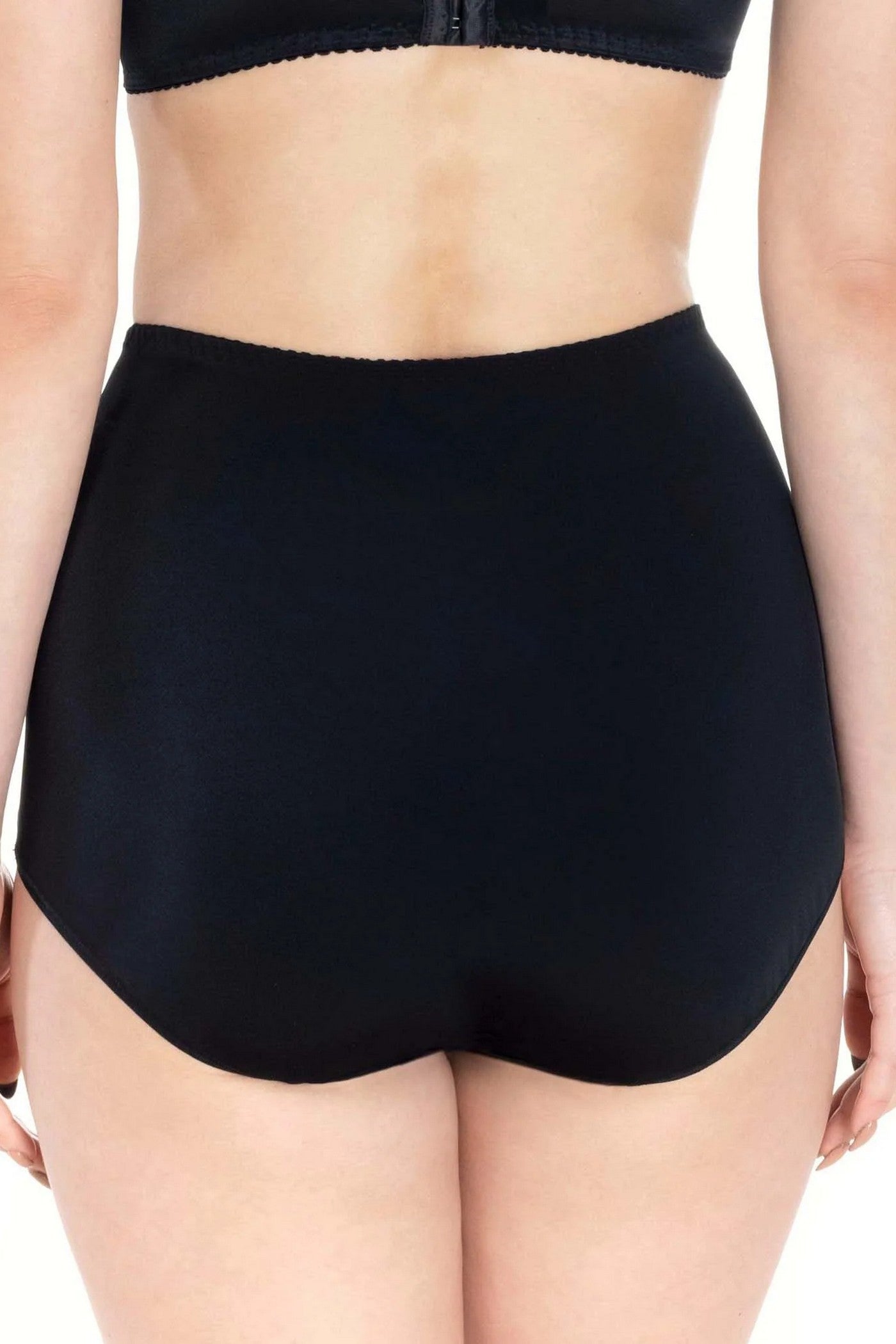 Трусики слип 66A52 Soft Classic black