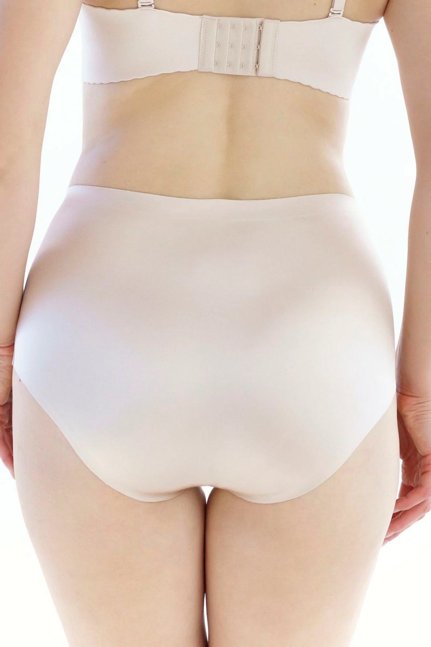 Безшовні трусики сліпи 77D52 Invisible Seamless silver peony