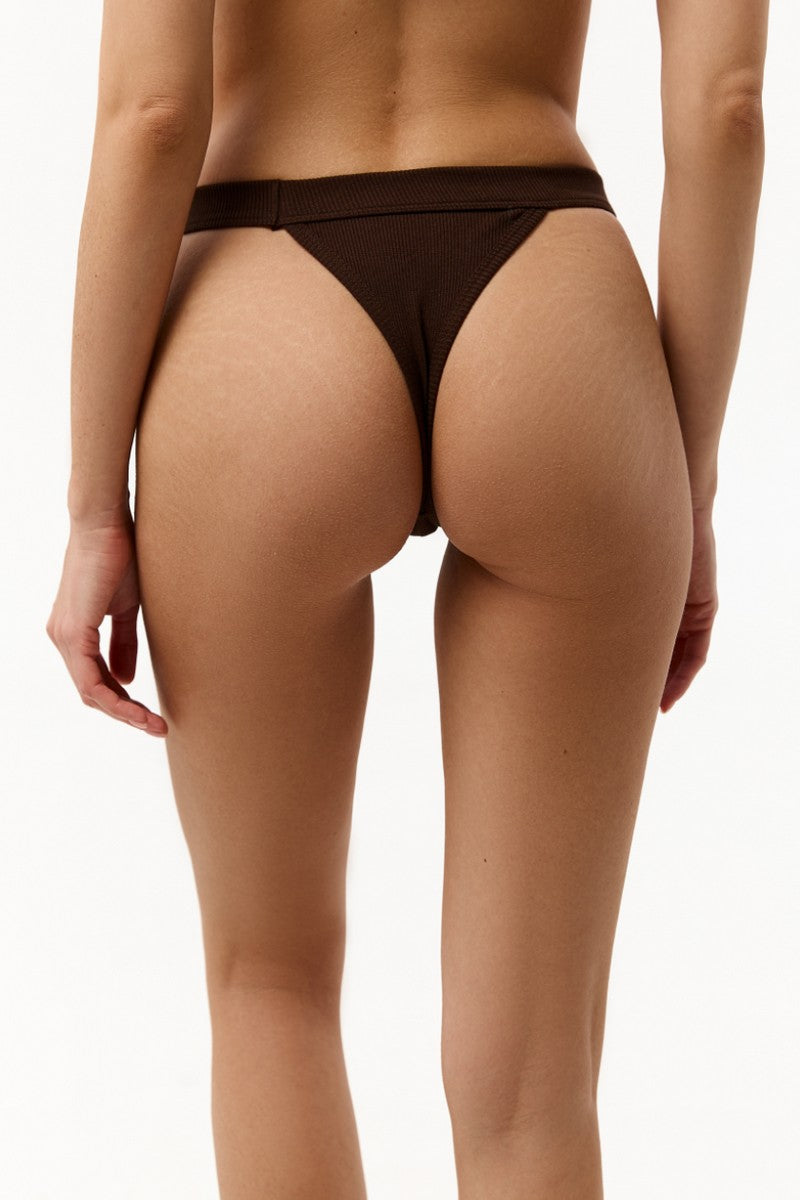 Трусики стринг в рубчик L5157BR-M Rubus chocolate