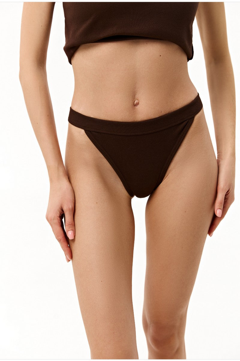 Трусики стринг в рубчик L5157BR-M Rubus chocolate