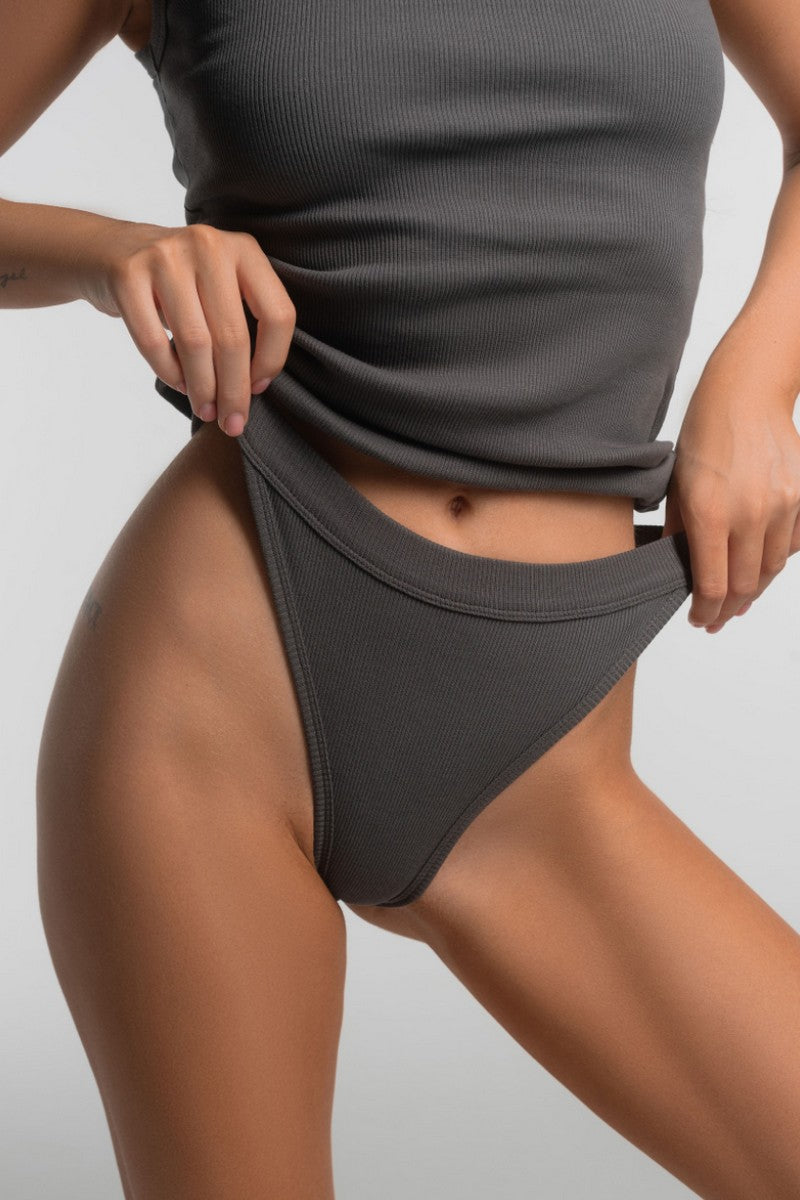 Трусики стринг в рубчик L5157BR-M Rubus grafit