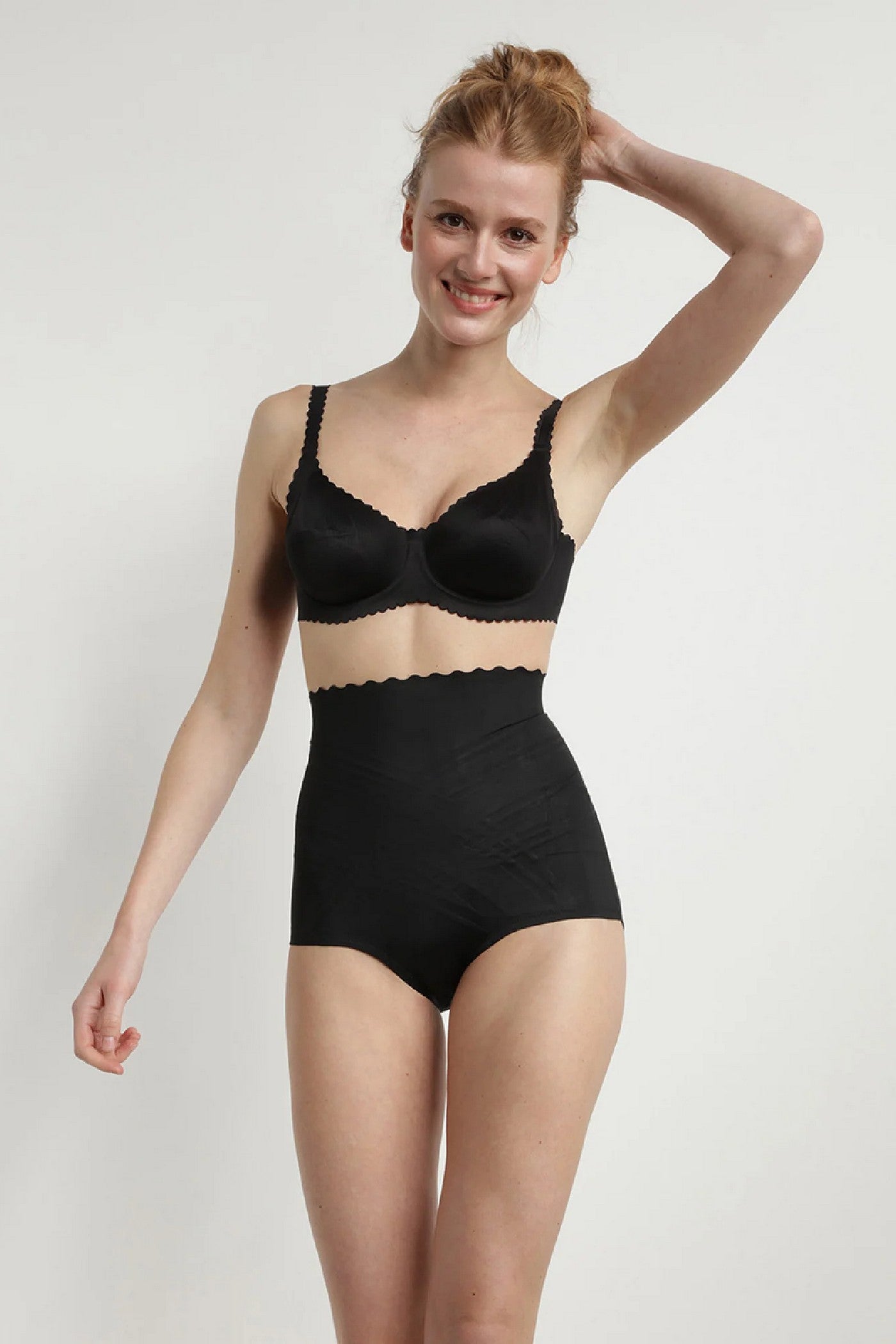 Утягивающие трусики 4G91 Beauty Lift Effet black