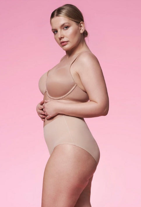 Моделирующие высокие трусики слип с бесшовными краями 271 Basic