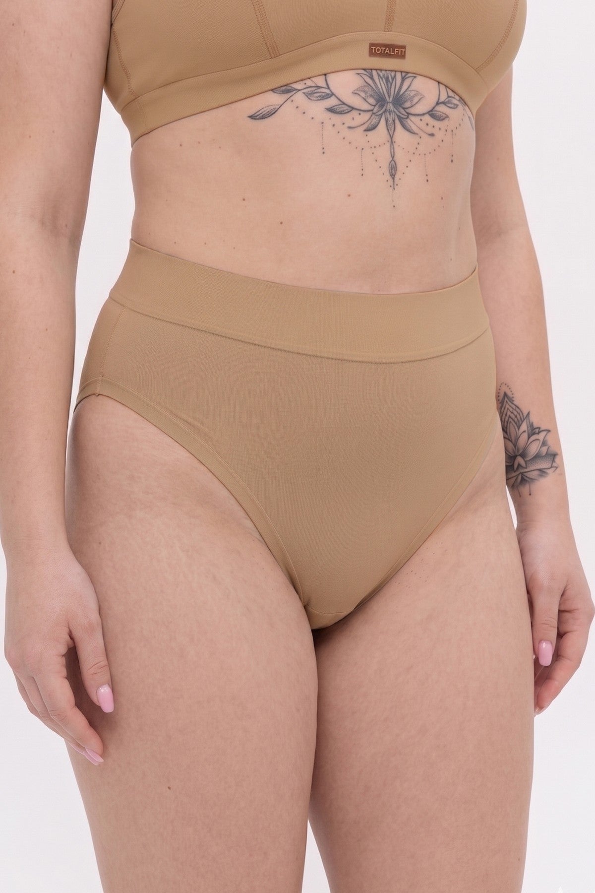 Бавовняні трусики стрінг TR11-KHL321 Basic Touch Totalfit