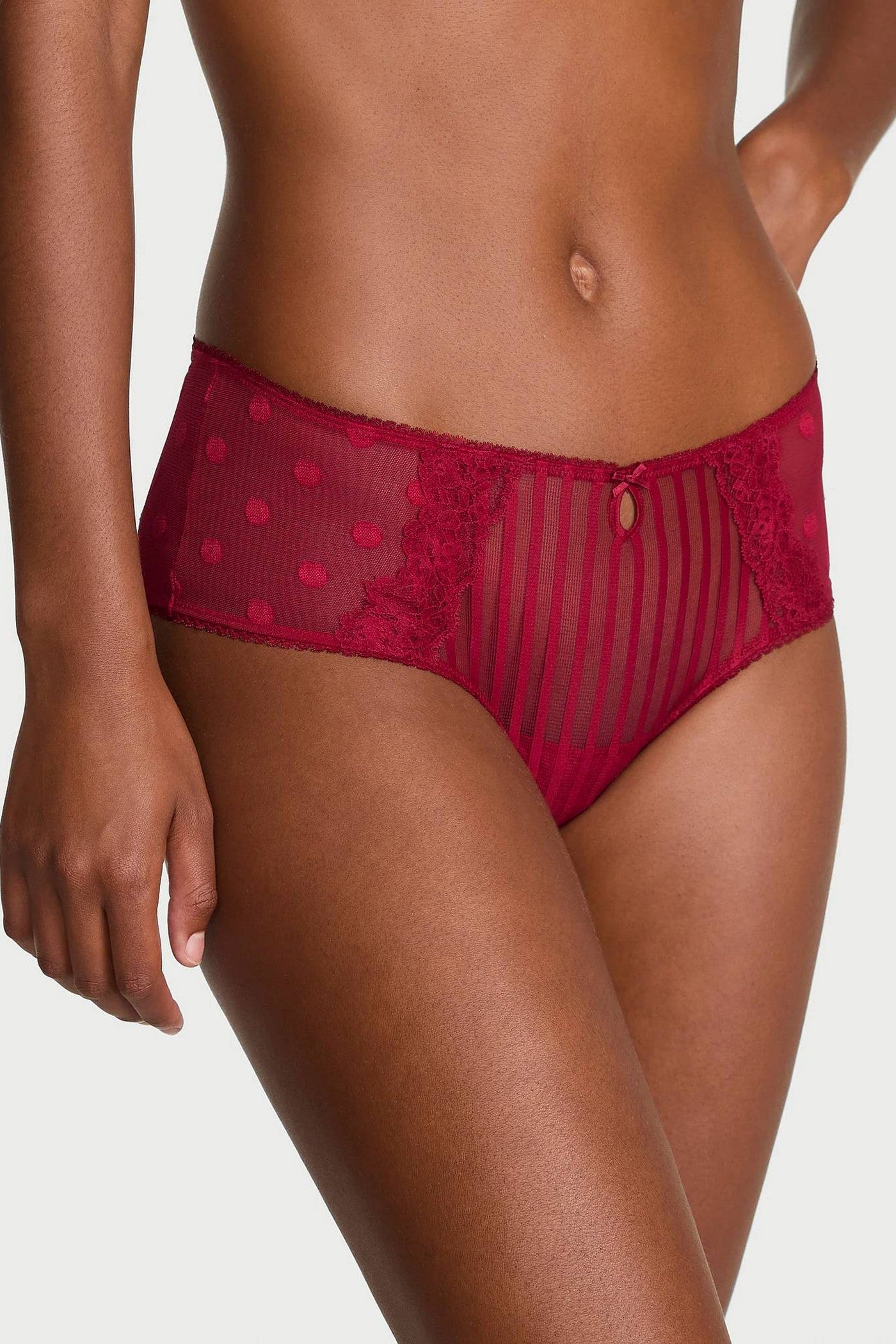 Шортики из микросетки 9578220 red