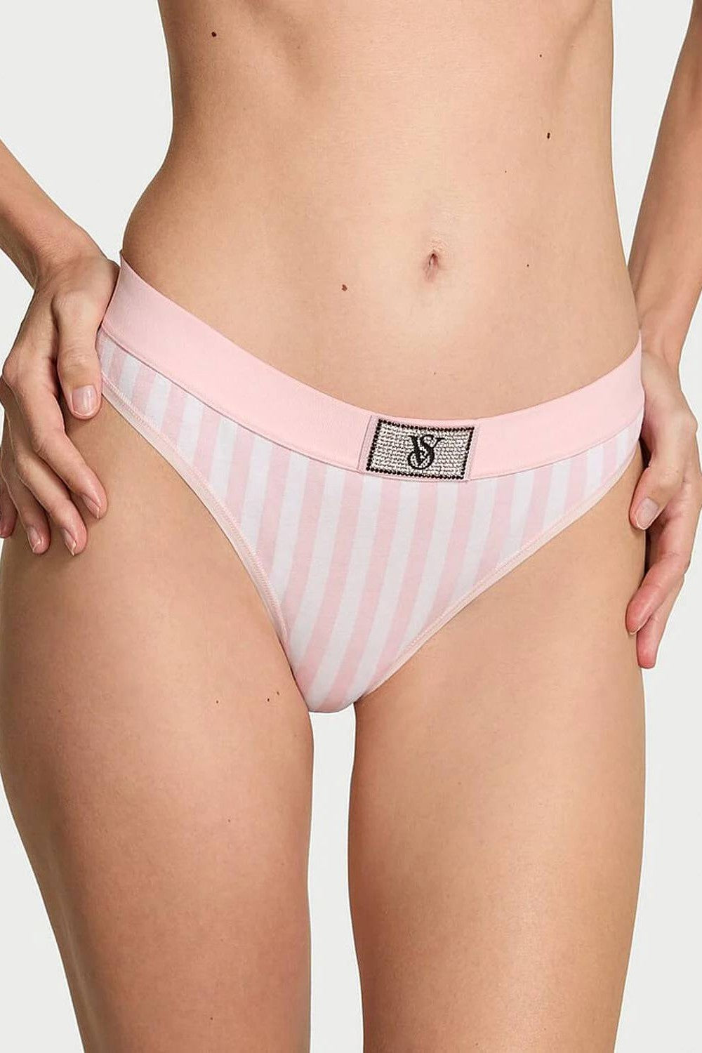 Трусики стрінги зі стразами 163669433 rose Victoria`s Secret