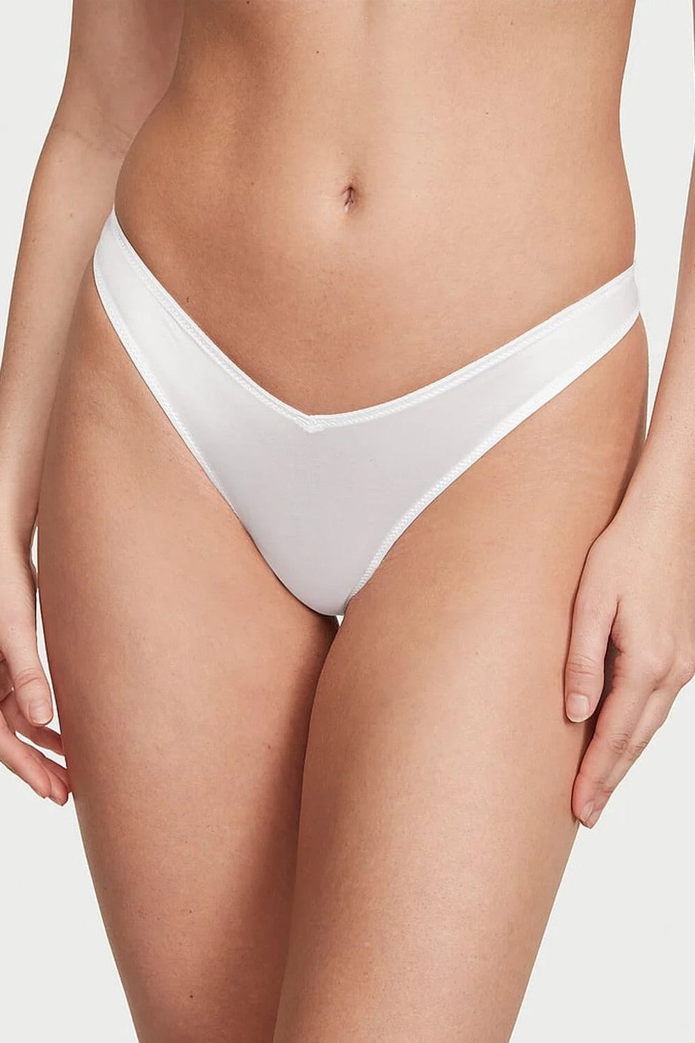 Гладкие трусики стринг 145957981 white
