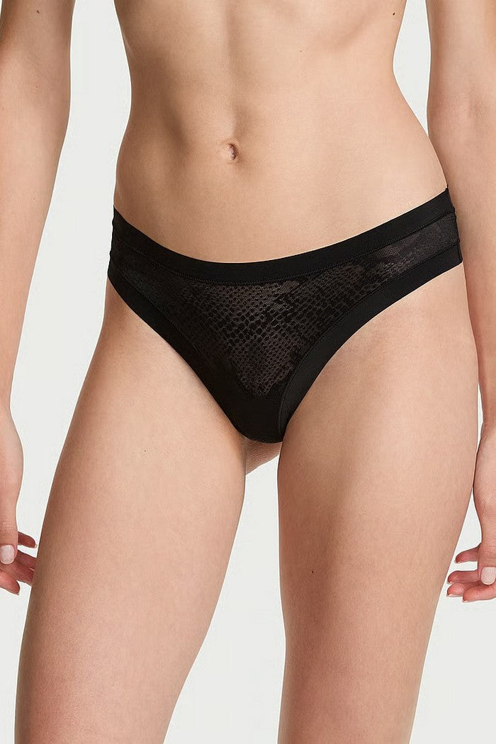 Безшовні трусики стрінги 243865964 Black Victoria`s Secret