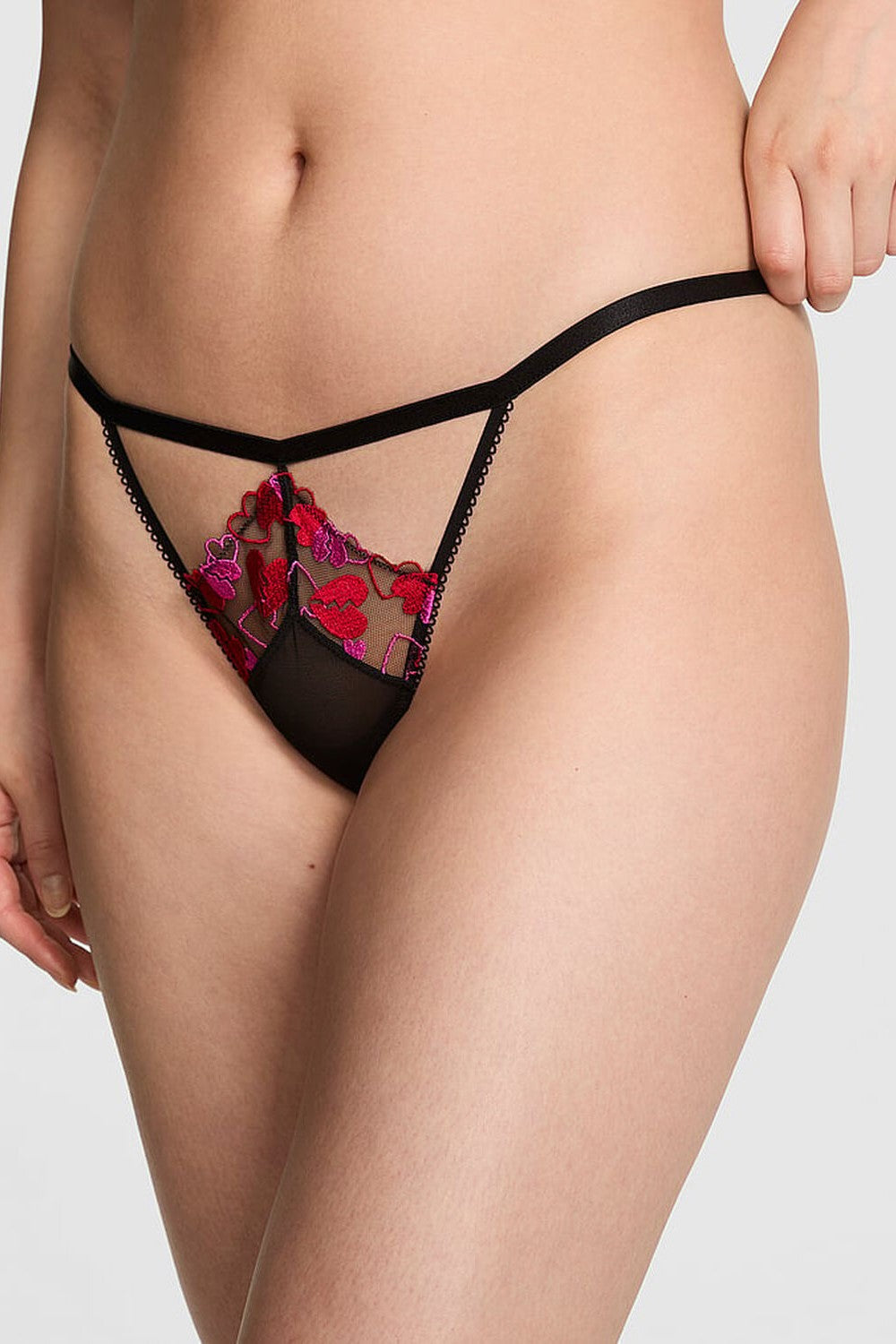 Трусики стрінги із вишивкою 297132923 black Victoria`s Secret