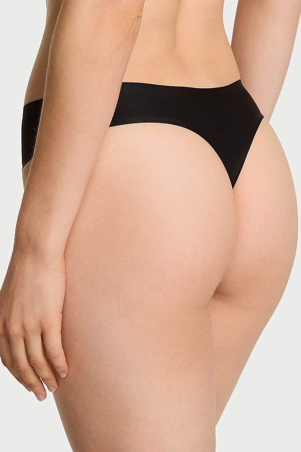 Гладкі трусики стрінги 536482067 black Victoria`s Secret вигляд ззаду