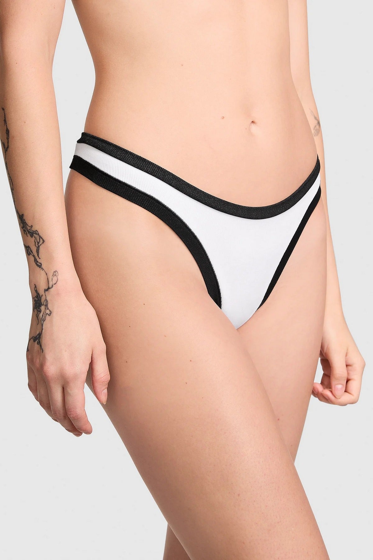 Трусики стринг в рубчик 599538634 white