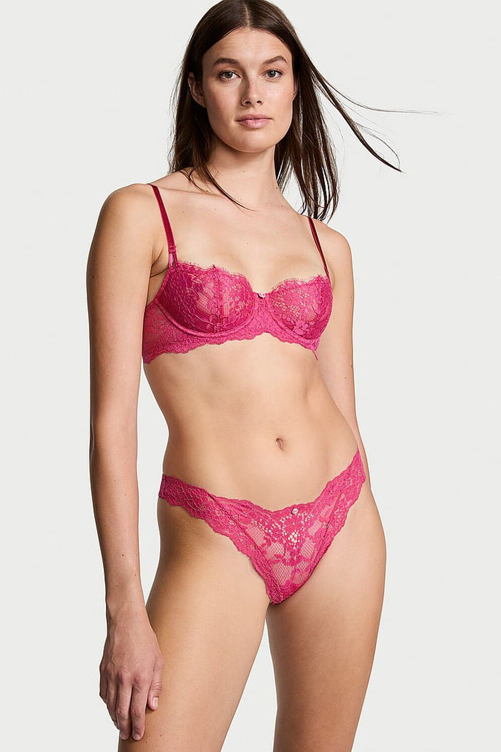 Кружевные трусики стринг 727953508 pink