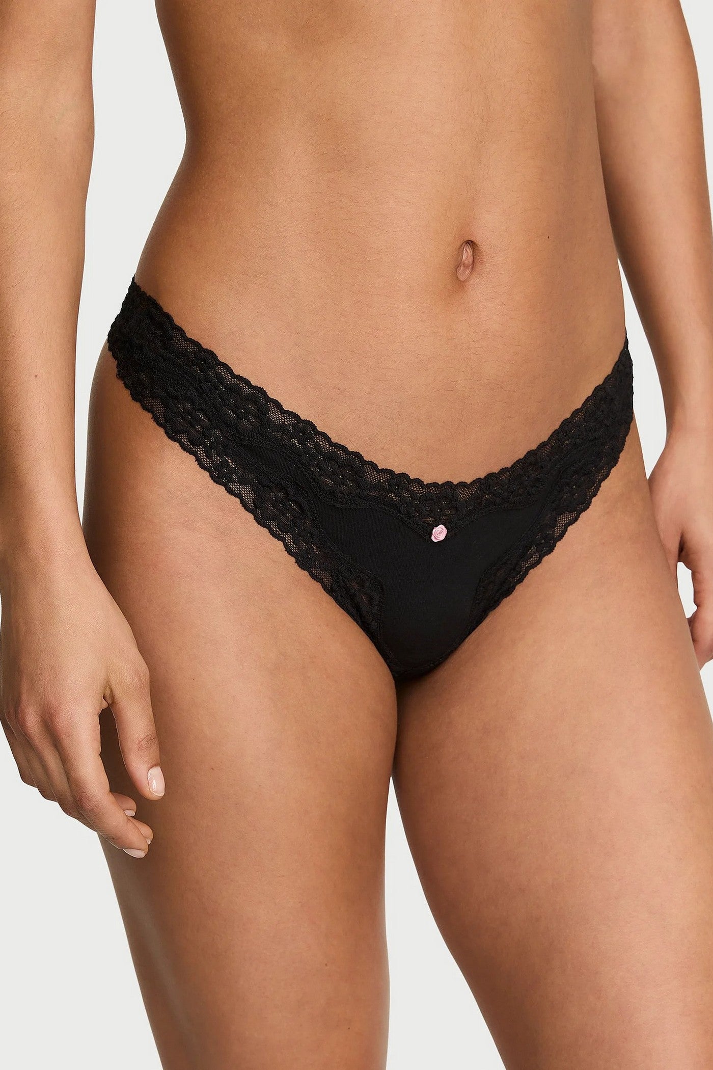 Бавовняні трусики стрінги 741056724 black Victoria`s Secret