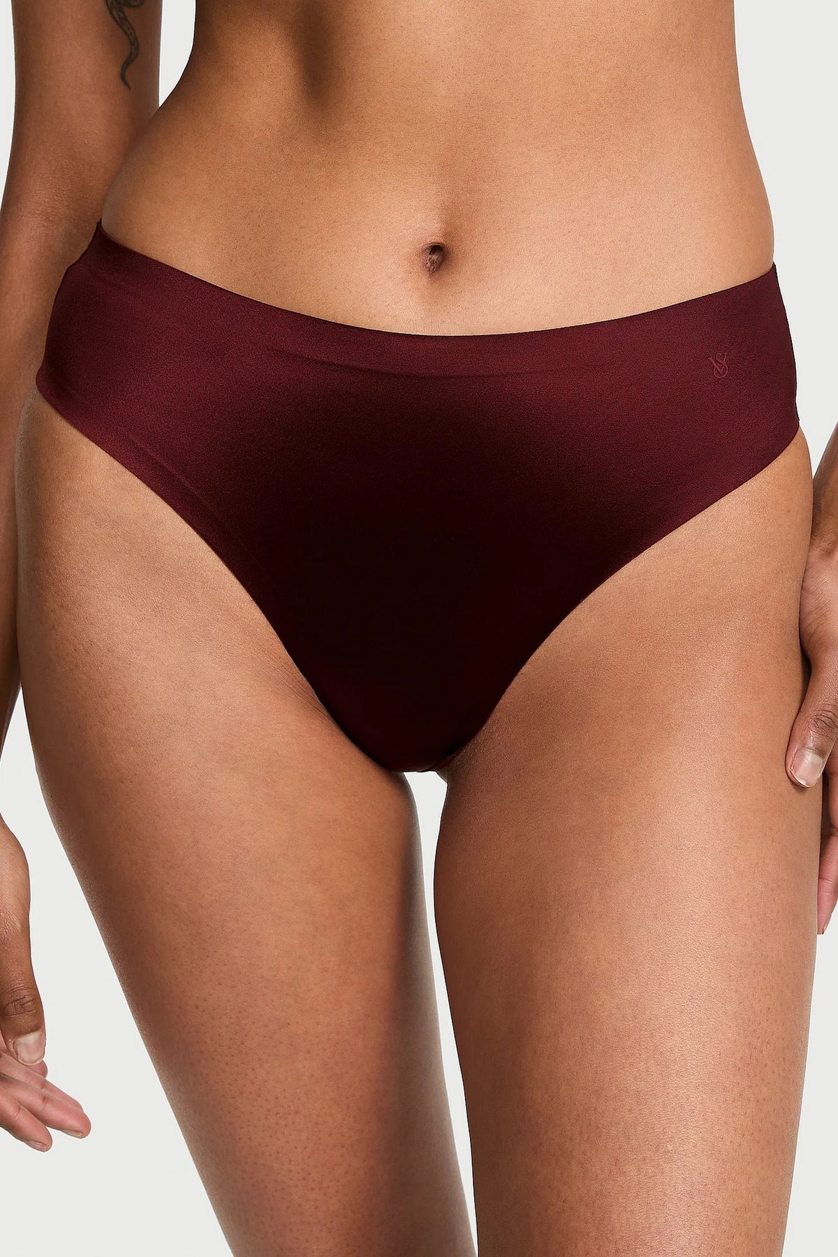Безшовні трусики стрінги 80149322 brown Victoria`s Secret