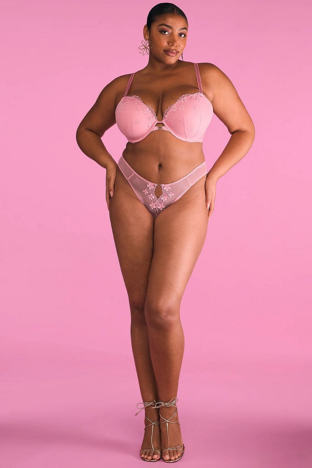 Трусики бразилиана с вышивкой 868852581 rose