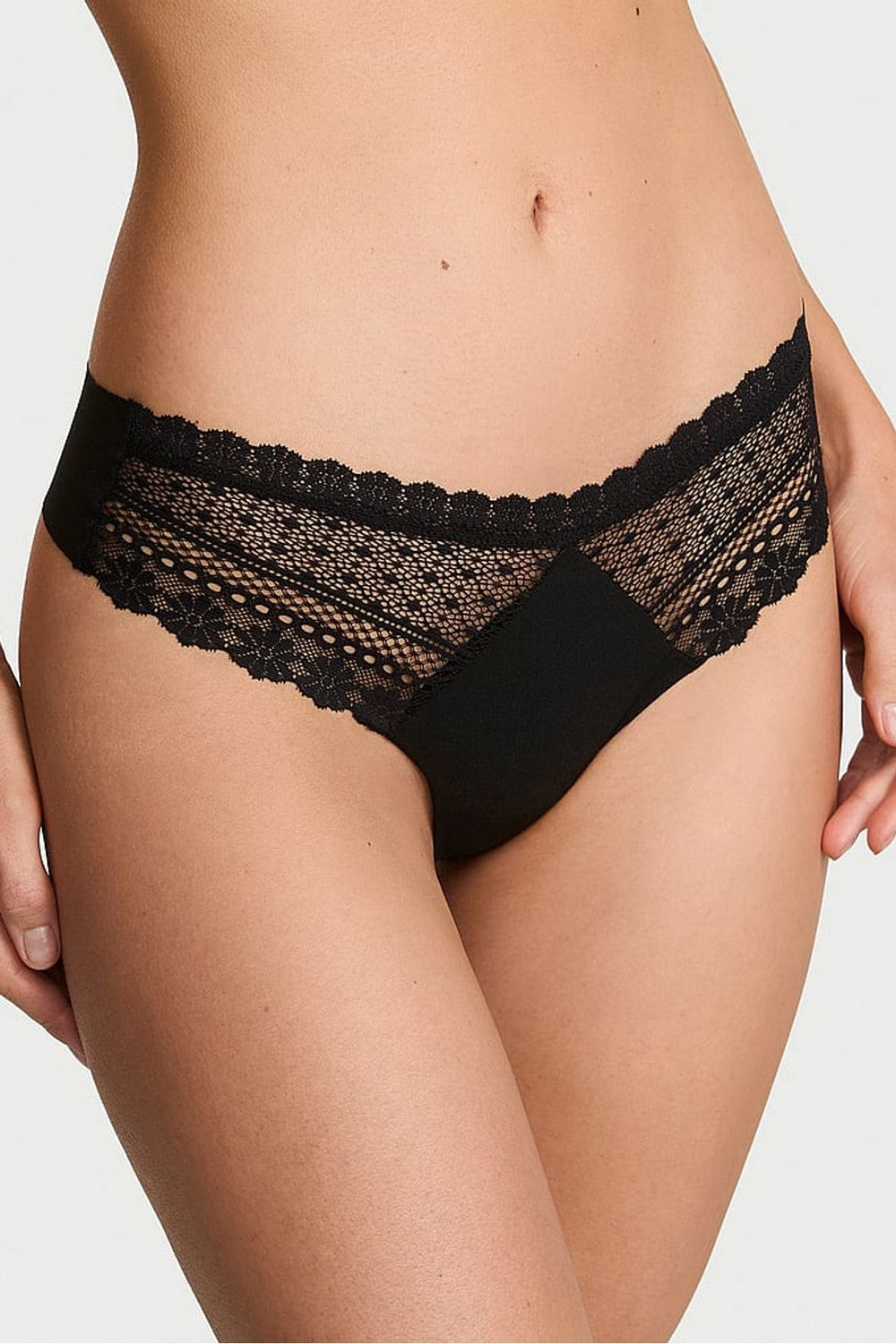 Трусики стринг из кружева 167263703 black