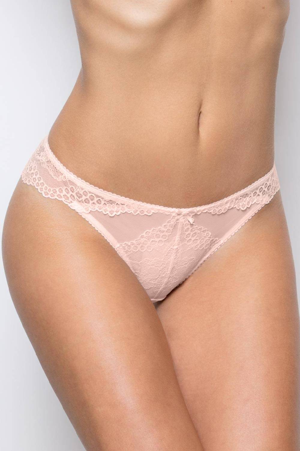 Трусики бразилиана с кружевом 241-299