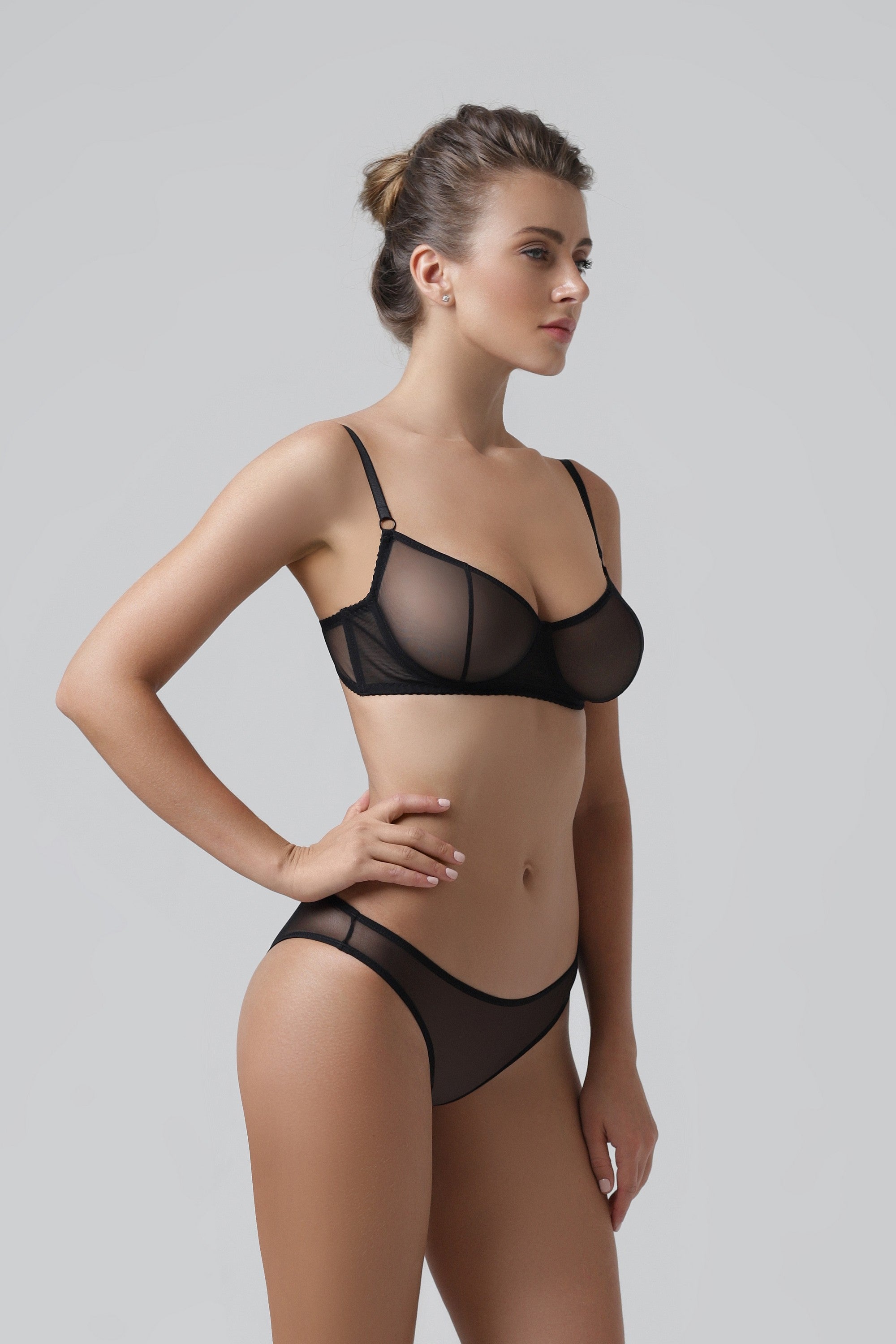 Мягкий бюстгальтер из сетки 23 THUW