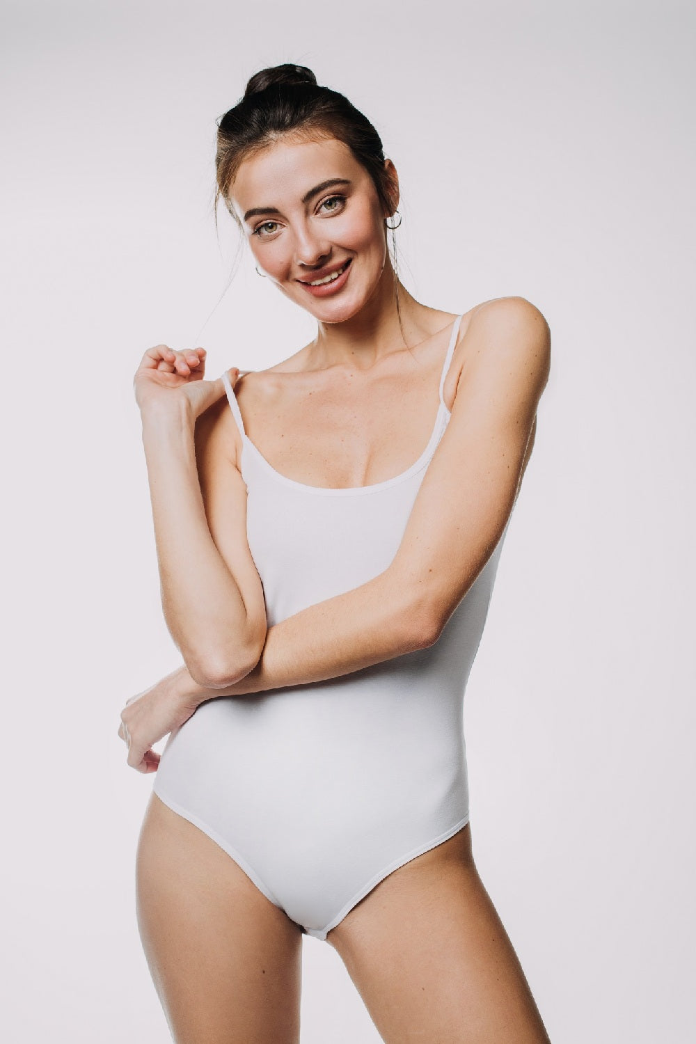 Хлопковое боди на тонких бретелях L002b Tilda