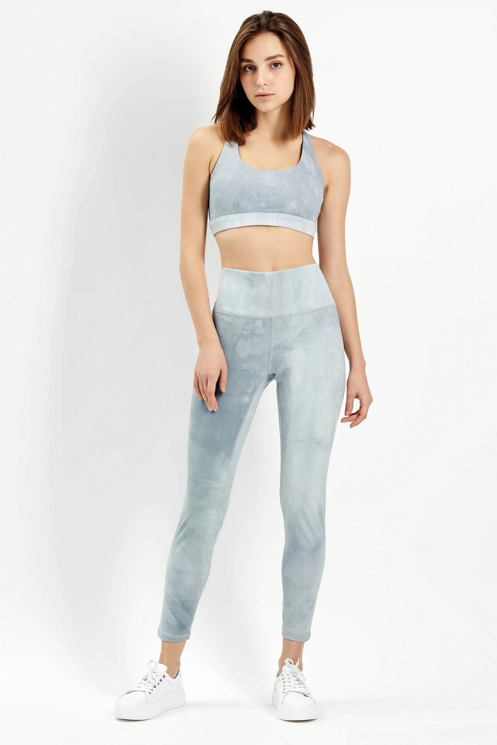 Спортивный топ с широкими бретелями 6000-6241 light gray