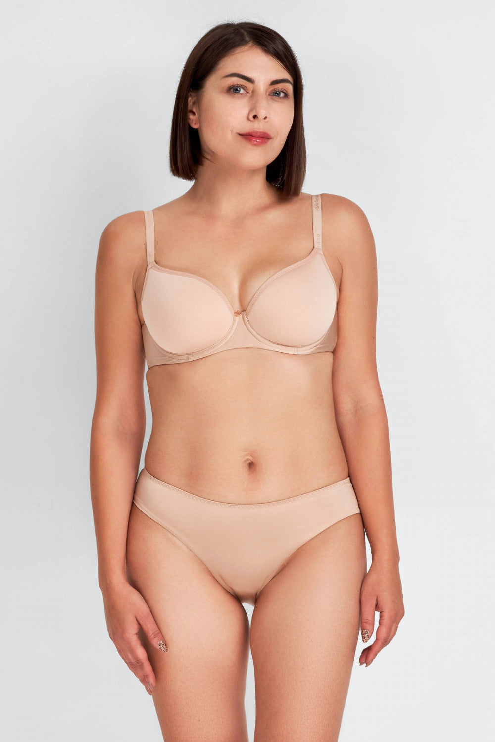 Гладкий бюстгальтер на косточках 7005-017 beige