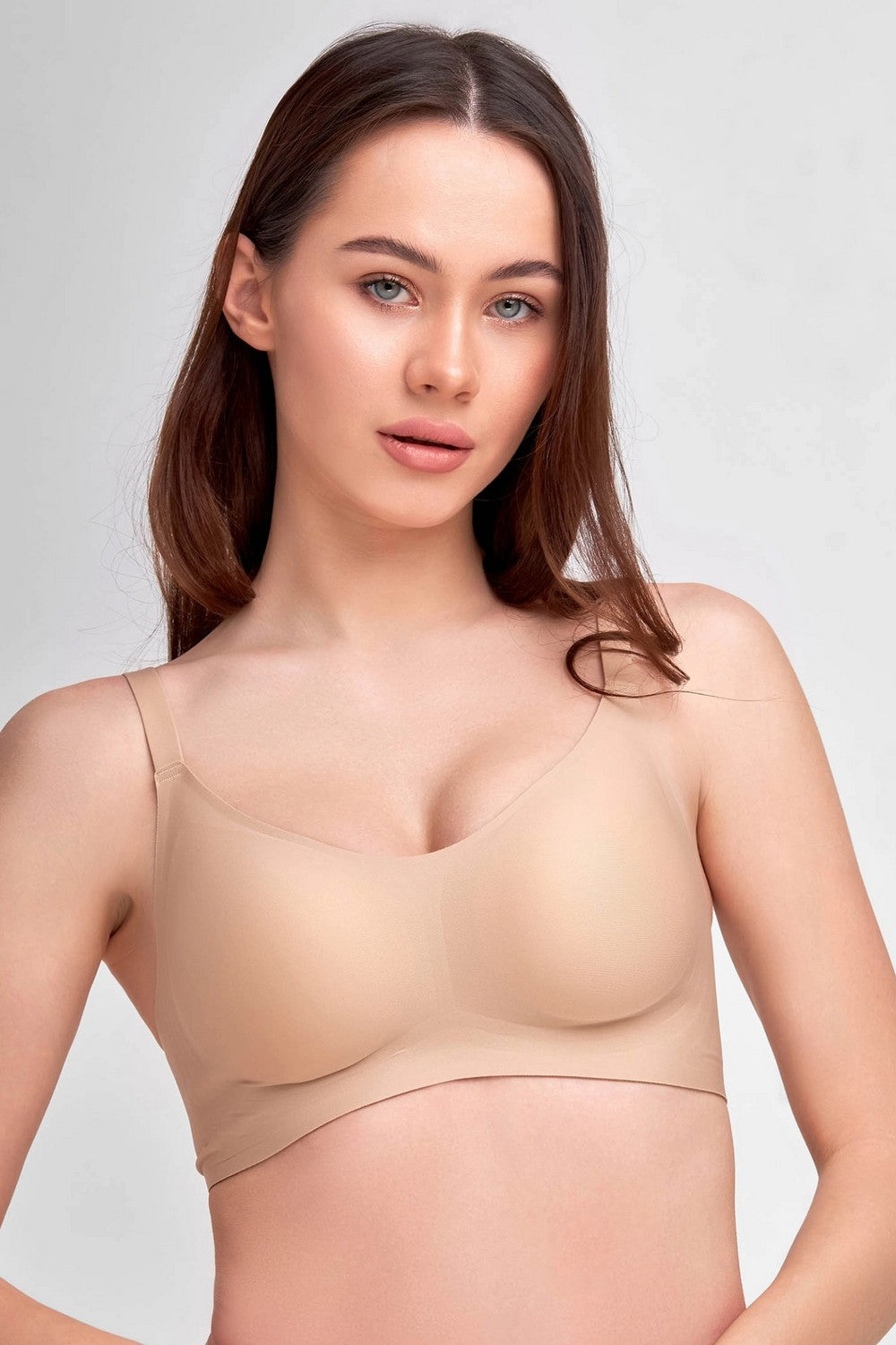 Бесшовный бра-топ из микрофибры 7075-075 beige