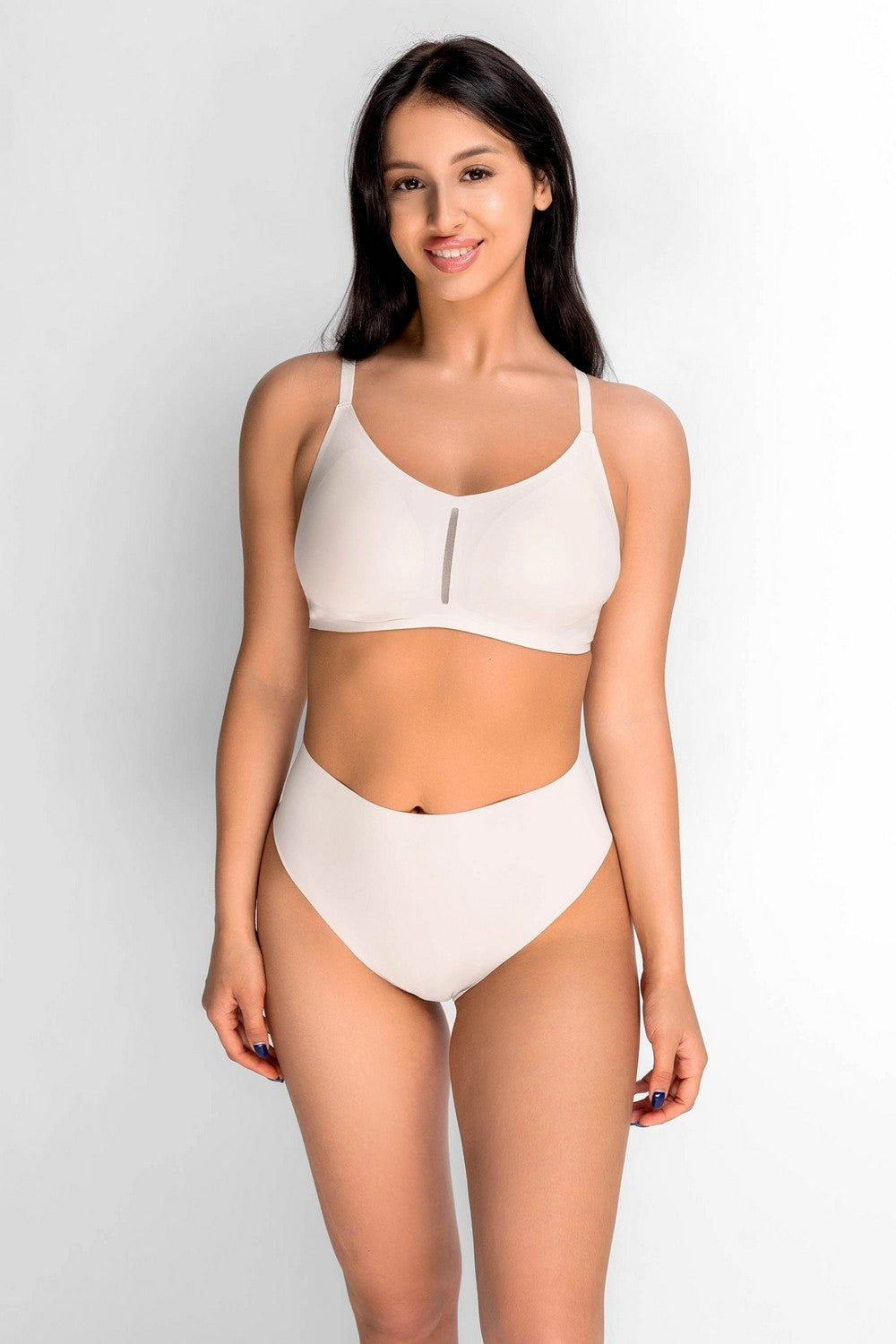 Бесшовный бра-топ из микрофибры 7079-075 milk