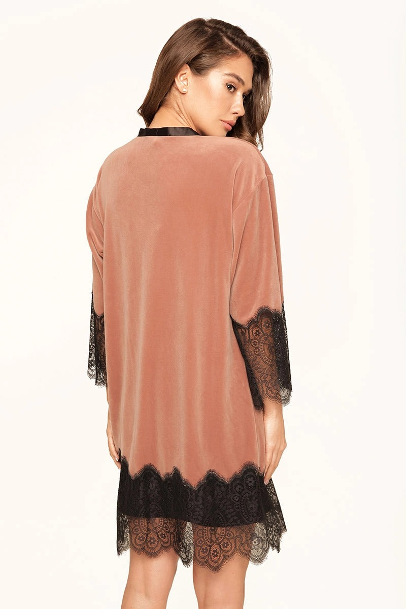 Велюровый халат с кружевом 8163-6743 coffee